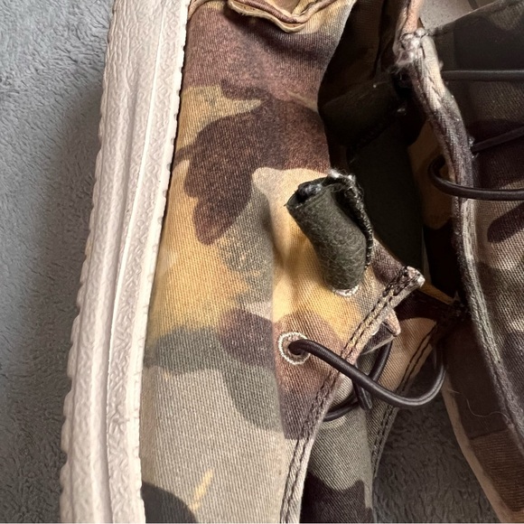 Hey Dude Wendy Camo Camouflage Print Slip-On Sneaker Canvas Shoe Sz 7 - Picture 6 of 15